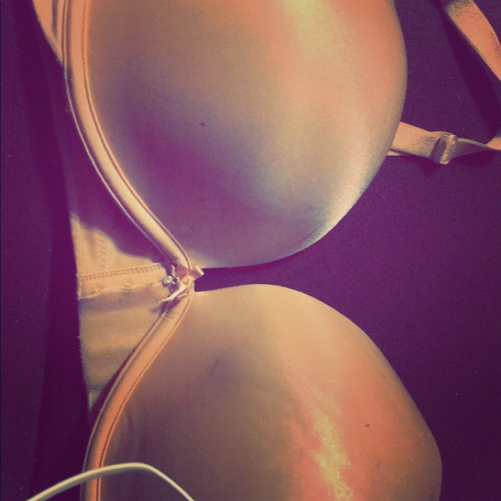 Victoria secret 36dd bra